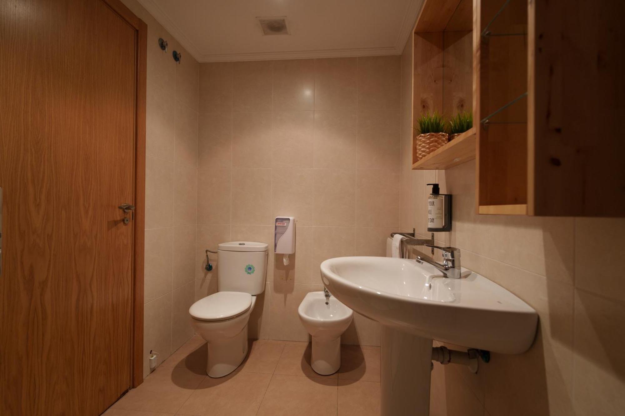Spirit Apartamentos Atxuri Bilbao Exterior photo
