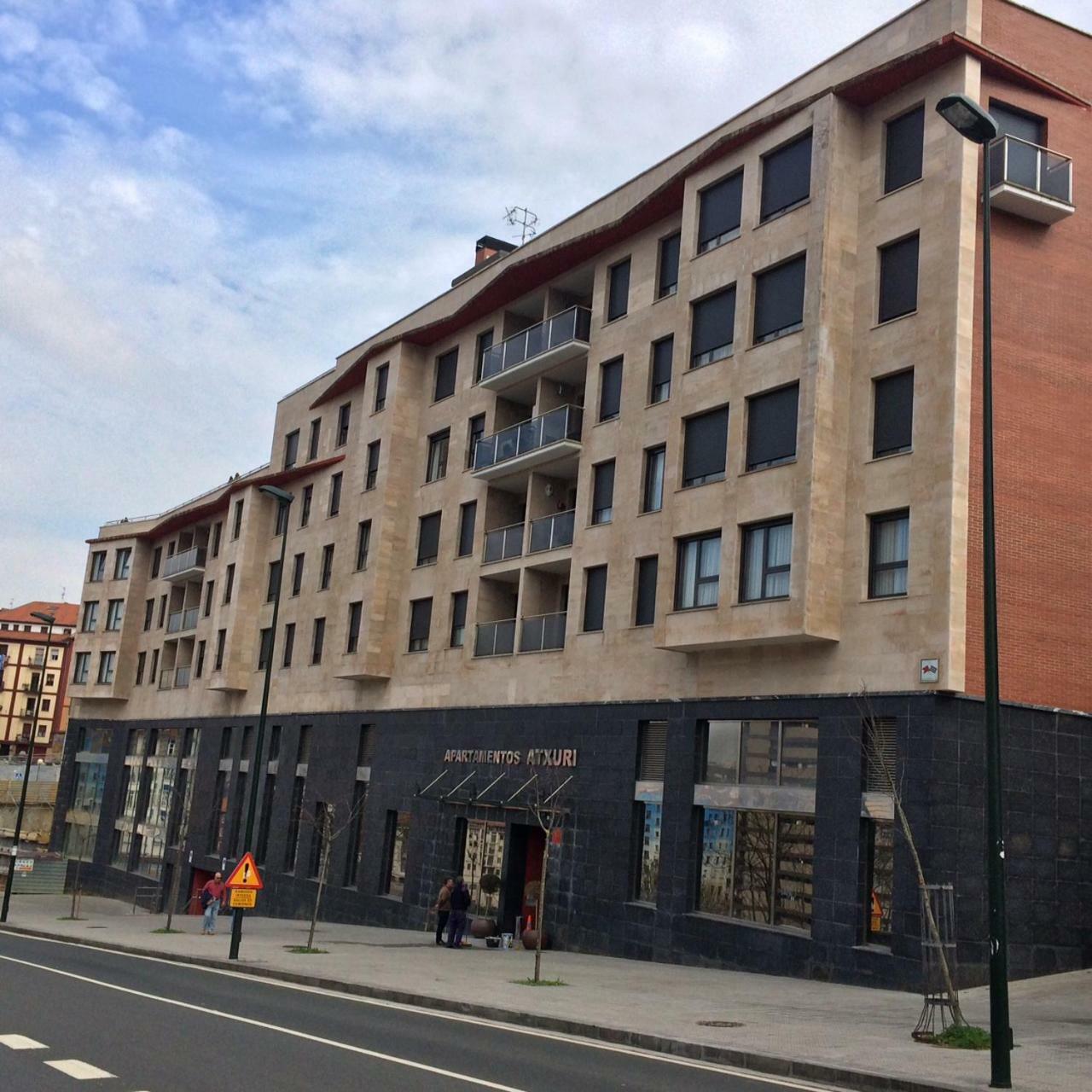 Spirit Apartamentos Atxuri Bilbao Exterior photo